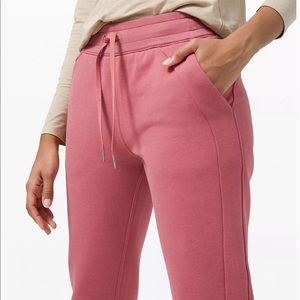 Lululemon “Scuba high rise higher” NWOT XS